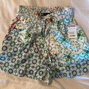 Size s Zara shorts NWT